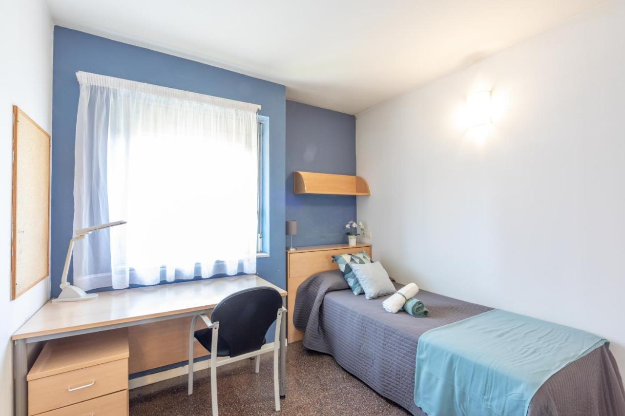 Residencia Universitaria La Ciutadella Appartamento Barcellona